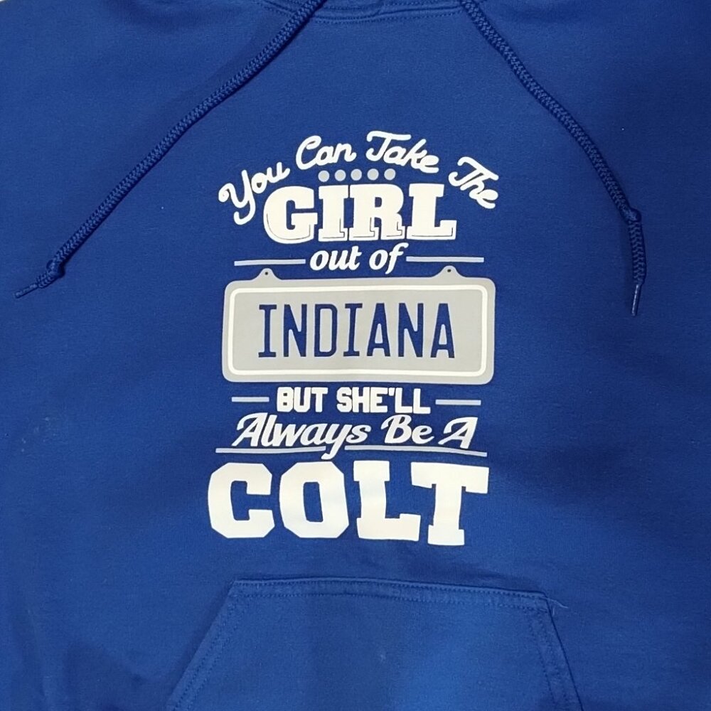 Girls M Gildan Heavy Blend Hoodie Kangaroo Pocket Girl out of Indiana Colt